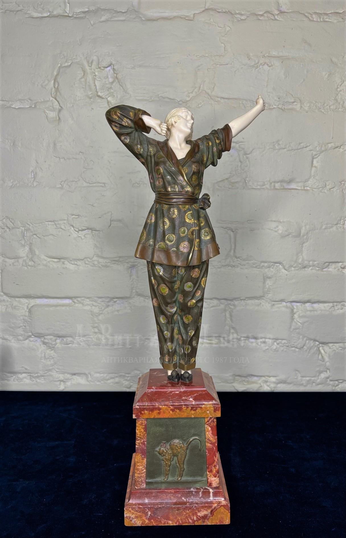 Чипарус Девушка в пижаме скульптура бронза с костью Ар Деко хризоэлефантина